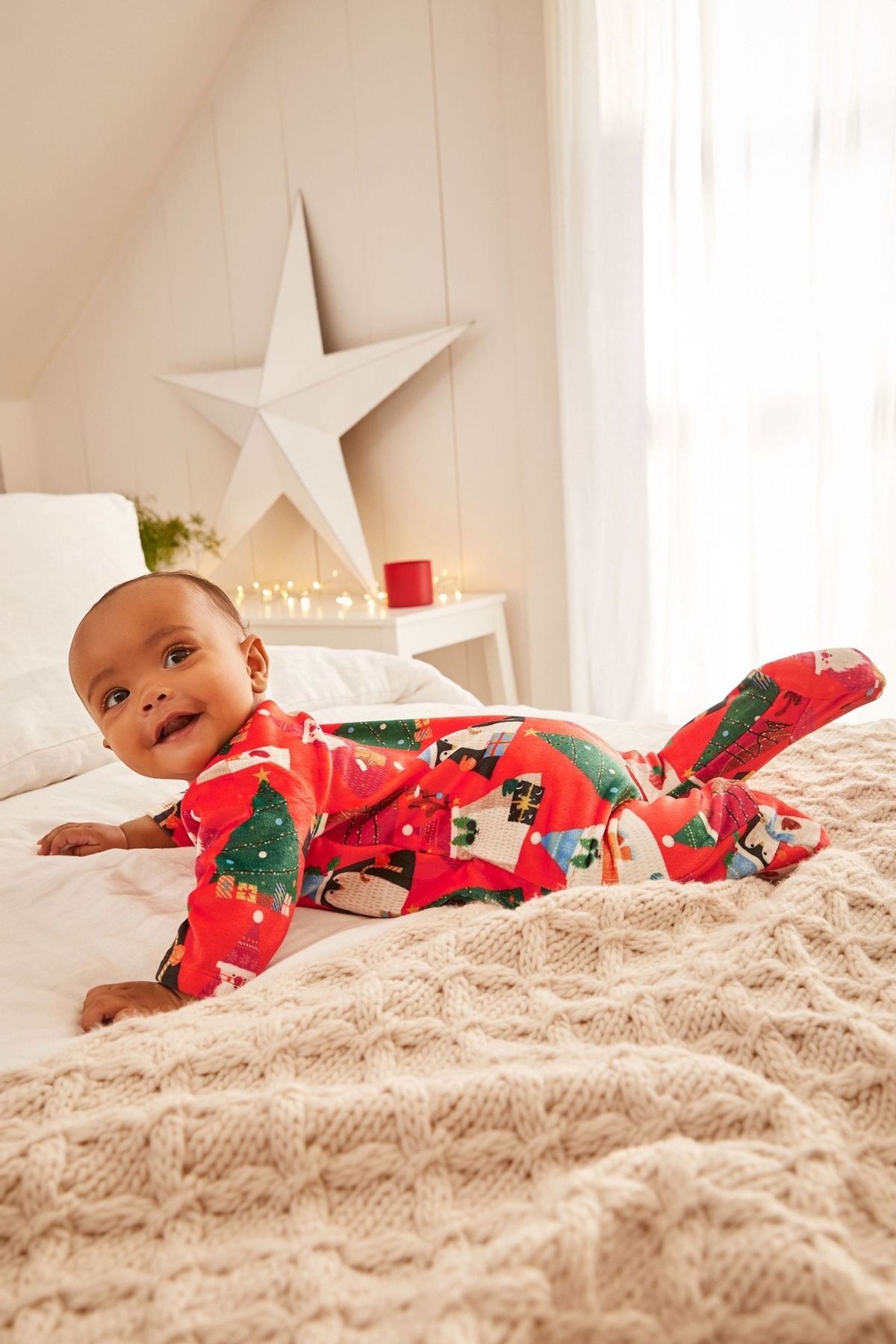 Next Baby % 100 Pamuklu Kırmızı Yılbaşı Temalı Fermuarlı Tulum