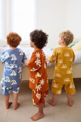 Next Baby Turuncu Mavi Sarı Palmiye Desenli Kısa Kollu Şortlu 3’lü Alt Üst Takım