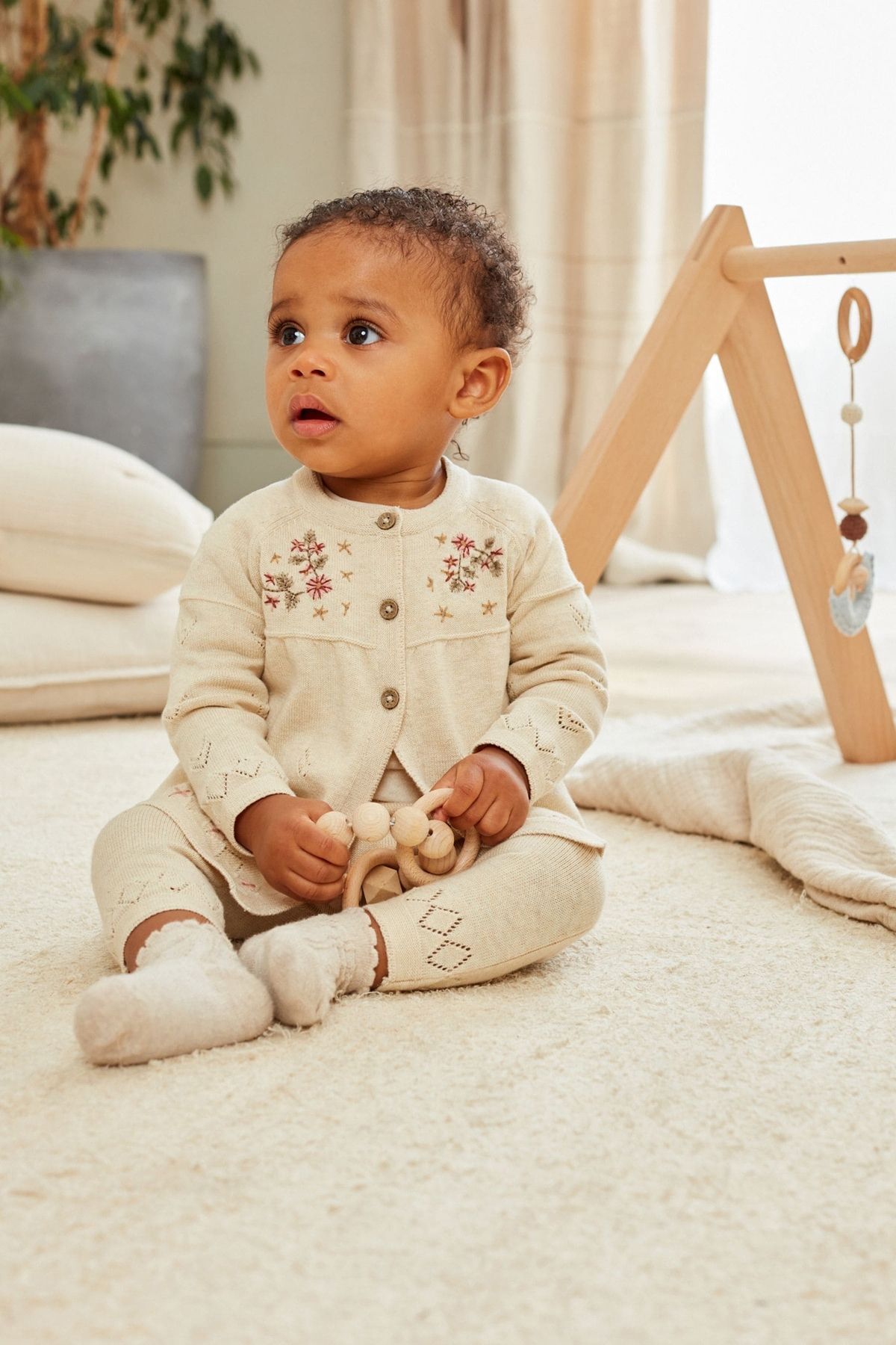 Next Baby Pamuklu Krem Çiçek Detaylı Örme Hırka Tayt Alt Üst Takım